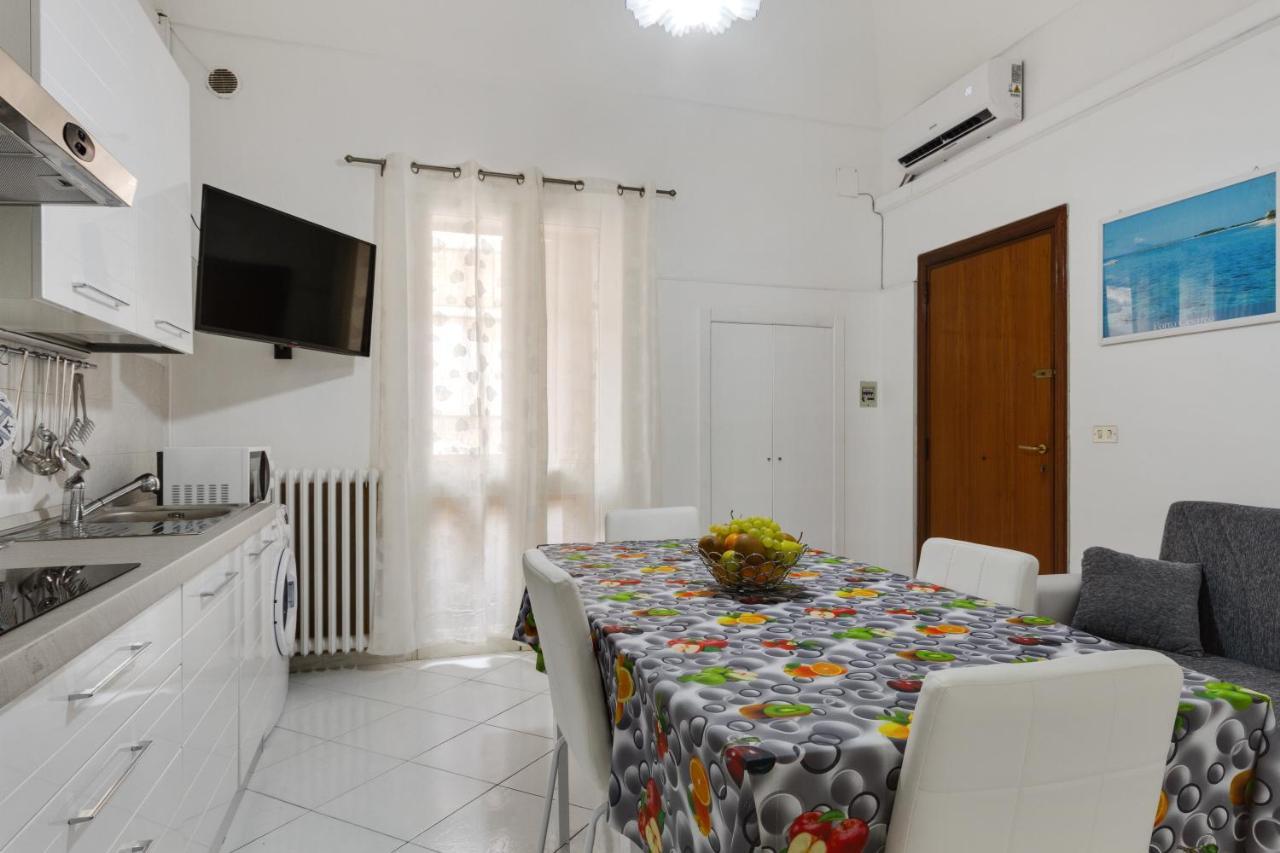 Dimora Del Delfino Curioso Apartment Lecce